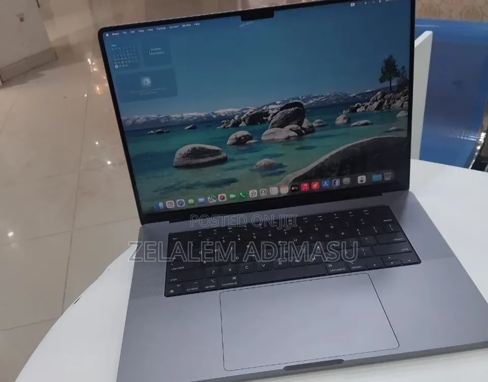 New Laptop Apple MacBook Pro M1 32GB Apple M1 Max SSD 1T