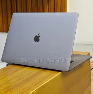 New Laptop Apple MacBook Pro 2018 32GB Intel Core i9 SSD 2T
