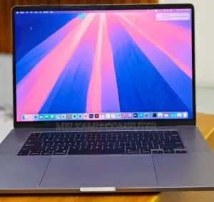 New Laptop Apple MacBook Pro 2018 32GB Intel Core i9 SSD 2T