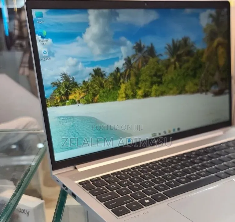 New Laptop HP EliteBook 840 G9 16GB Intel Core i5 SSD 512GB