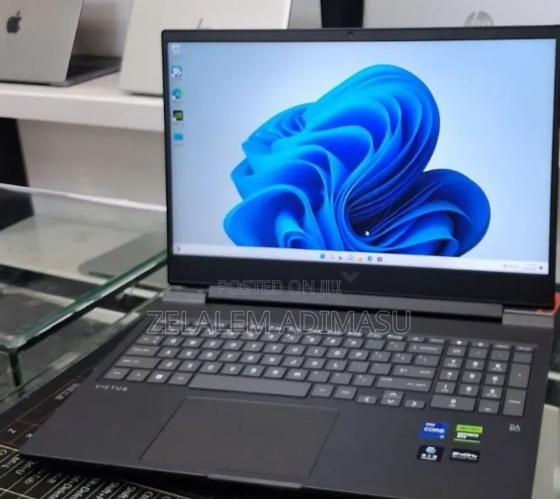 New Laptop HP Victus 15 16GB Intel Core i7 SSD 1T