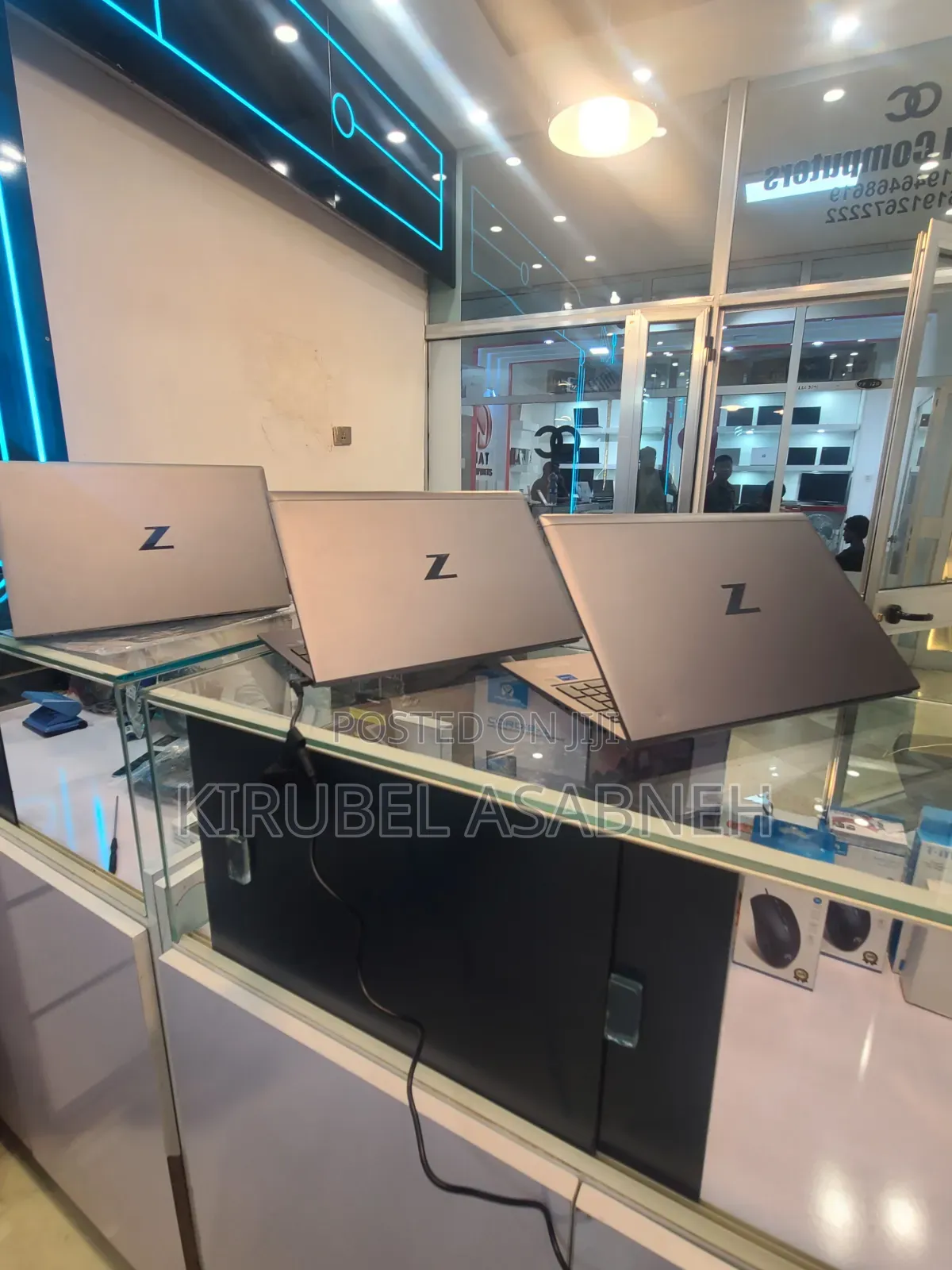 New Laptop HP ZBook Firefly 15 G7 16GB Intel Core i7 SSD 512GB