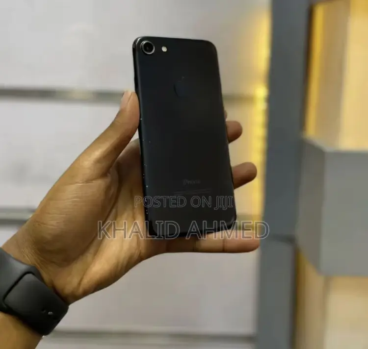 Apple iPhone 7 128 GB Black