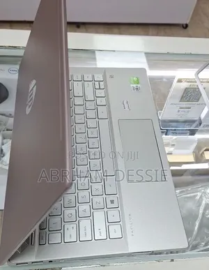 New Laptop HP 16GB Intel Core i5 SSD 512GB