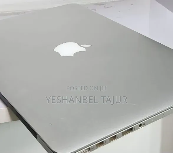 New Laptop Apple MacBook Pro 2013 8GB Intel Core i5 SSD 256GB