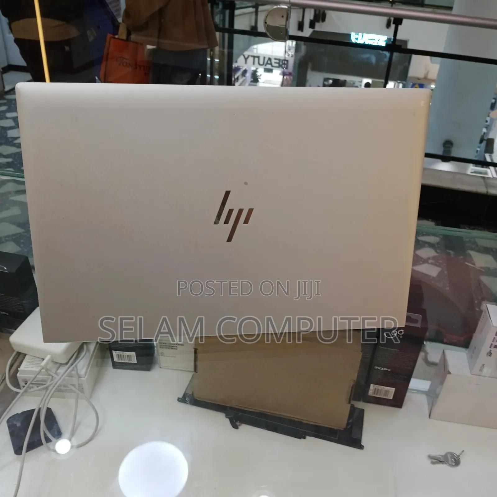 New Laptop HP EliteBook 840 G8 16GB Intel Core i7 SSD 512GB
