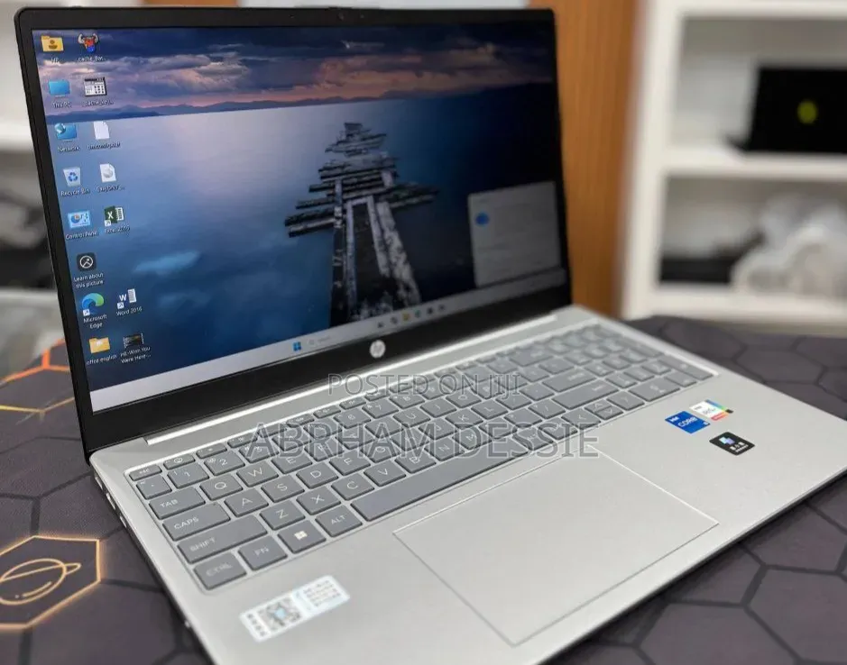 New Laptop HP Stream Notebook 16GB Intel Core i5 SSD 1T