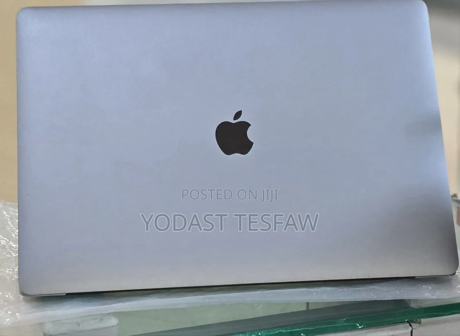 New Laptop Apple MacBook Pro 2018 16GB Intel Core i7 SSD 512GB