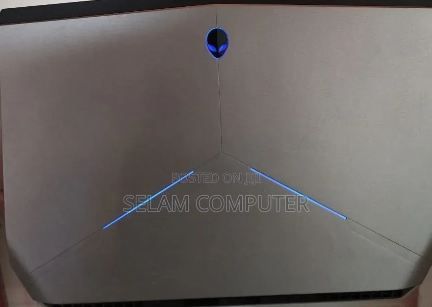 New Laptop Alienware 13 16GB Intel Core i5 SSD 256GB