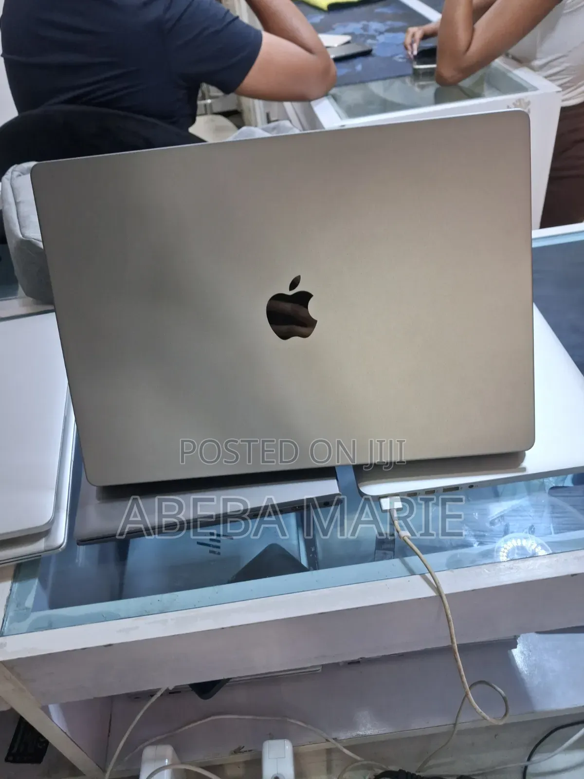 New Laptop Apple MacBook Pro 2019 16GB Intel Core i9 SSD 1T