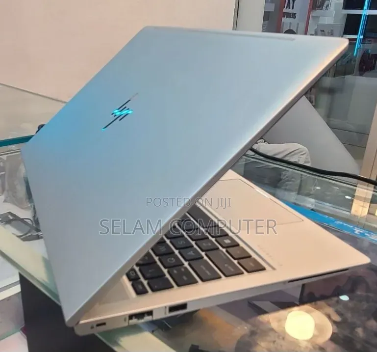 New Laptop HP EliteBook 850 G8 16GB Intel Core i5 SSD 512GB