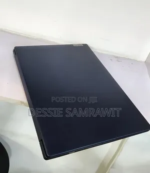New Laptop Lenovo Ideapad 3 8GB Intel Core i5 HDD 1T
