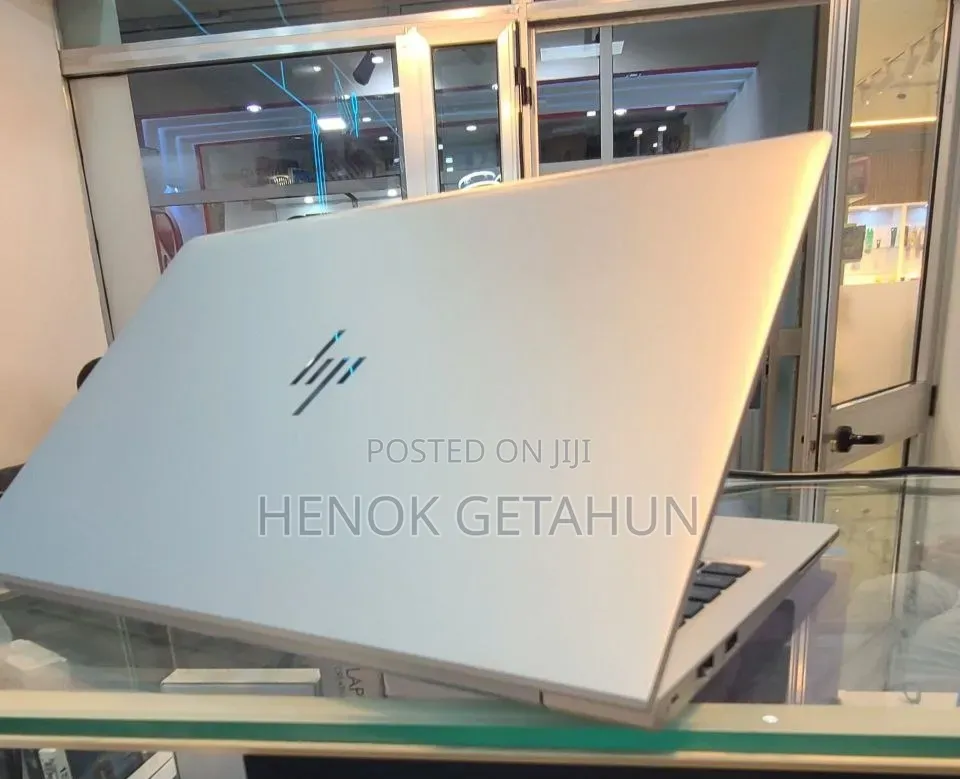 New Laptop HP EliteBook 845 G8 16GB Intel Core i5 SSD 512GB