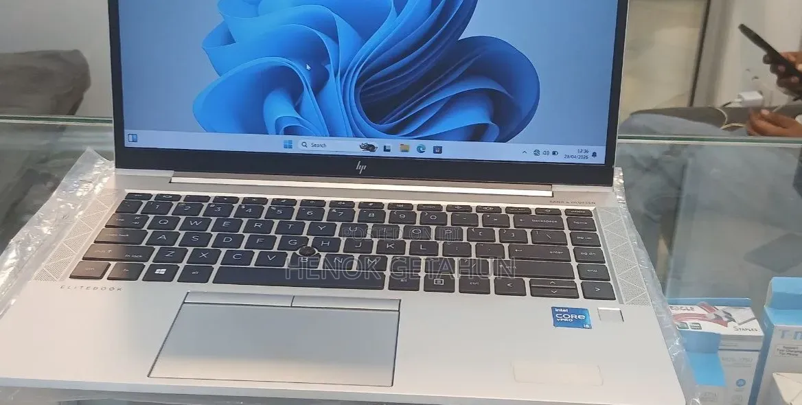 New Laptop HP EliteBook 840 16GB Intel Core i5 SSD 512GB
