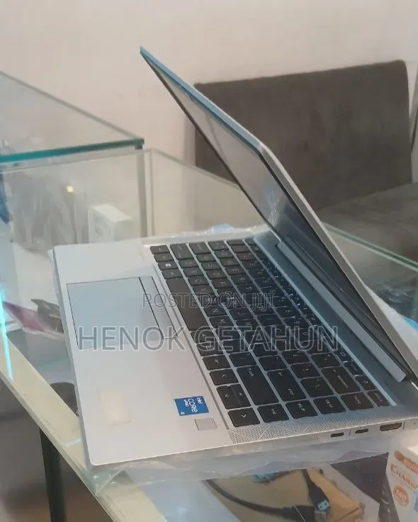 New Laptop HP EliteBook 840 16GB Intel Core i5 SSD 512GB