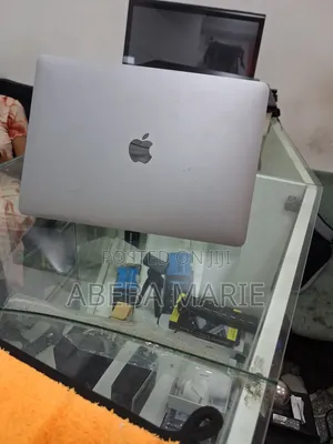 New Laptop Apple MacBook Pro 2019 32GB Intel Core i9 SSD 2T