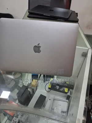 New Laptop Apple MacBook Pro 2019 32GB Intel Core i9 SSD 2T
