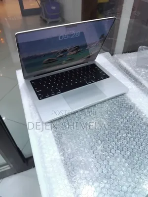 New Laptop Apple MacBook Pro 2021 M1 16GB Apple M1 Pro SSD 512GB