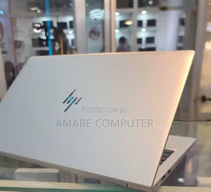 New Laptop HP EliteBook 860 G9 16GB Intel Core i5 SSD 512GB