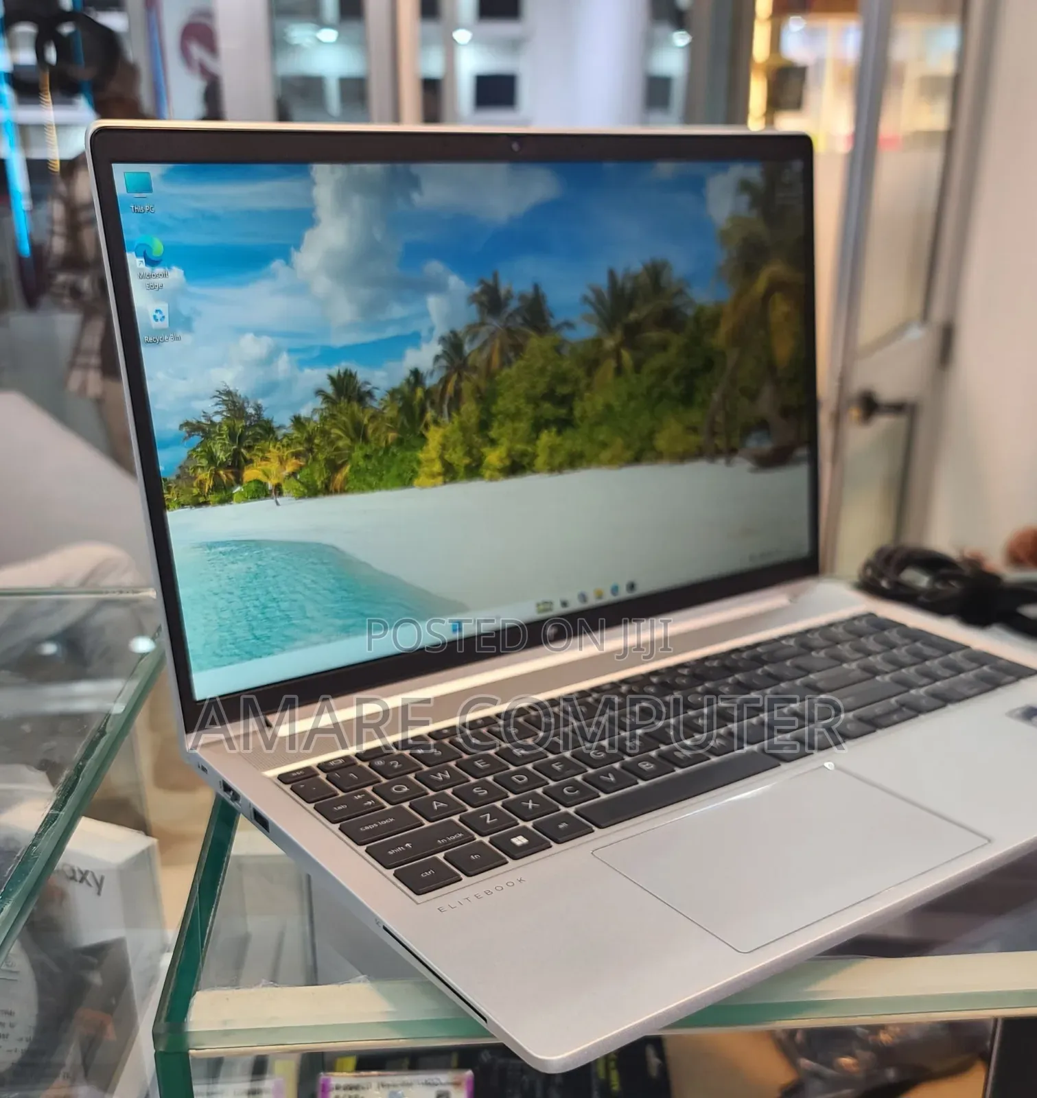New Laptop HP EliteBook 860 G9 16GB Intel Core i5 SSD 512GB