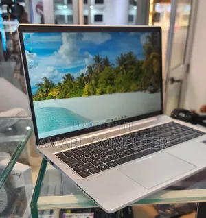 New Laptop HP EliteBook 860 G9 16GB Intel Core i5 SSD 512GB