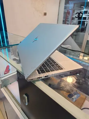 New Laptop HP EliteBook 860 G9 16GB Intel Core i5 SSD 512GB