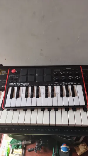 Akai Midi Keybord