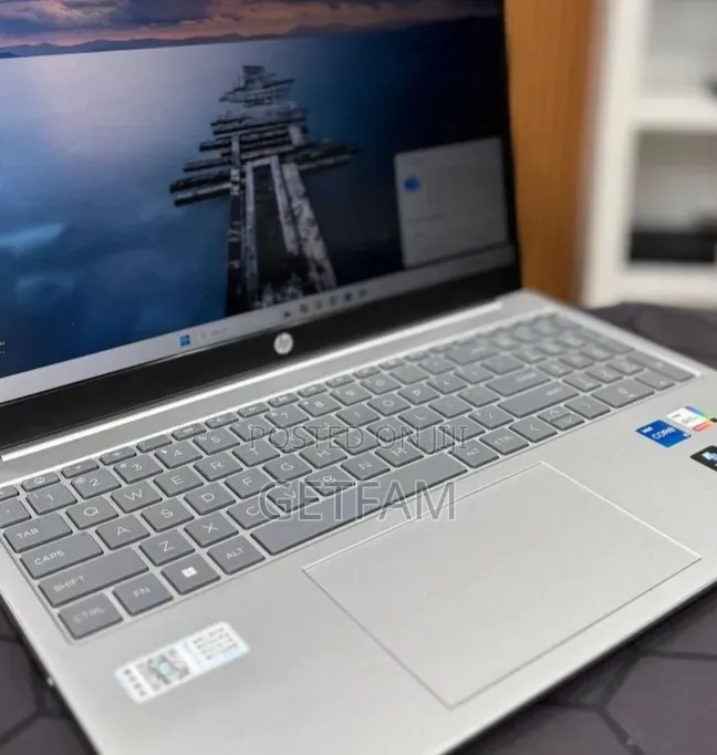 New Laptop HP Stream Notebook 16GB Intel Core i5 SSD 512GB