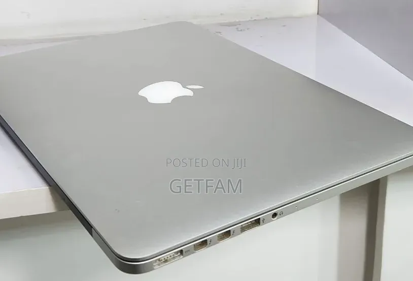 New Laptop Apple MacBook 2013 8GB Intel Core i5 SSD 256GB