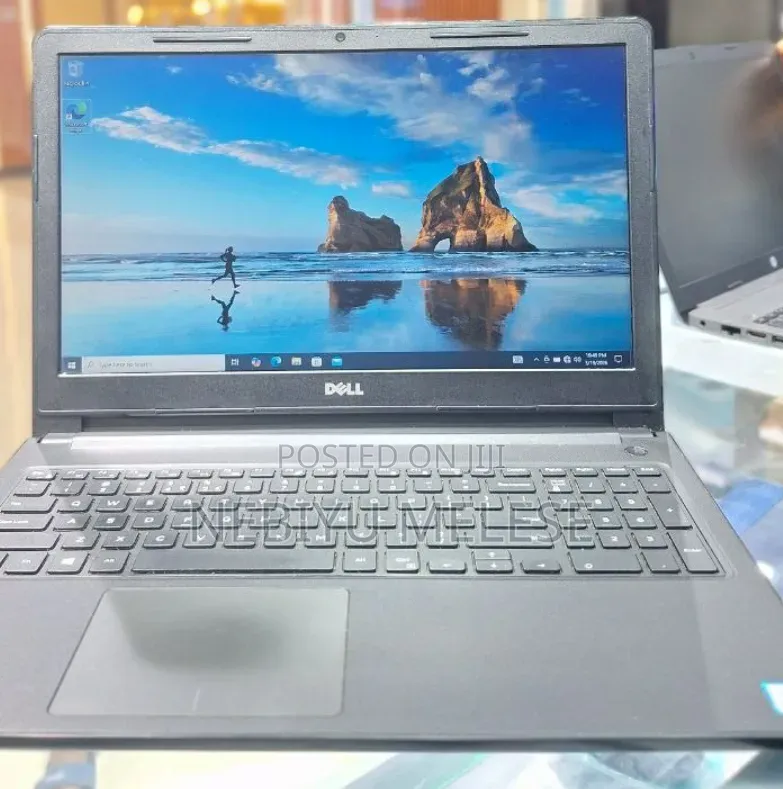 Laptop Dell Vostro 1014 8GB Intel Core i5 HDD 1T