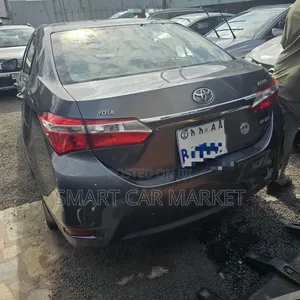 Toyota Corolla 2016 Gray