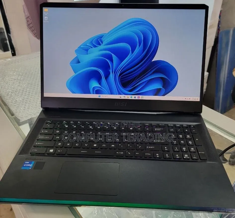 New Laptop MSI Raider GE76 12UGS 16GB Intel Core i7 SSD 1T