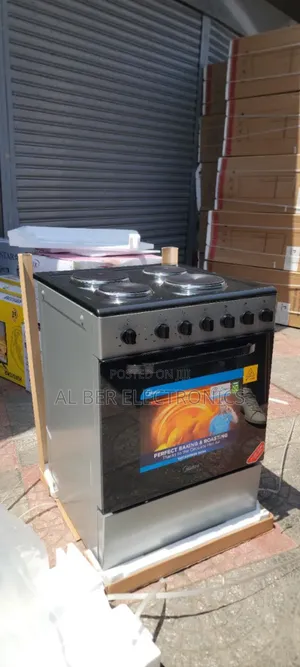Delta 60x60 Electric 4e 2x2 Cooker With Oven – Brand New