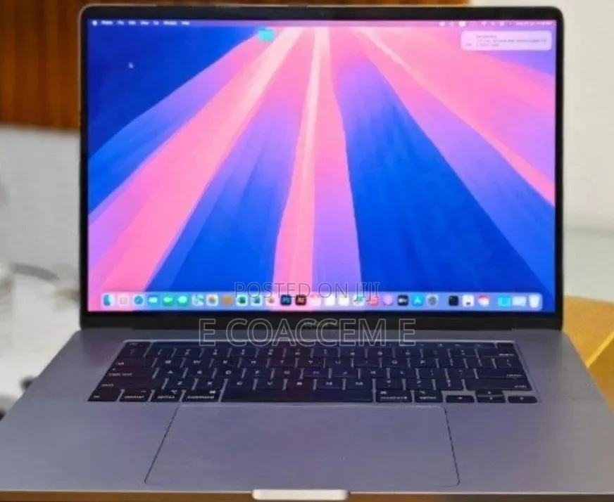 New Laptop Apple MacBook 32GB Intel Core i9 SSD 2T