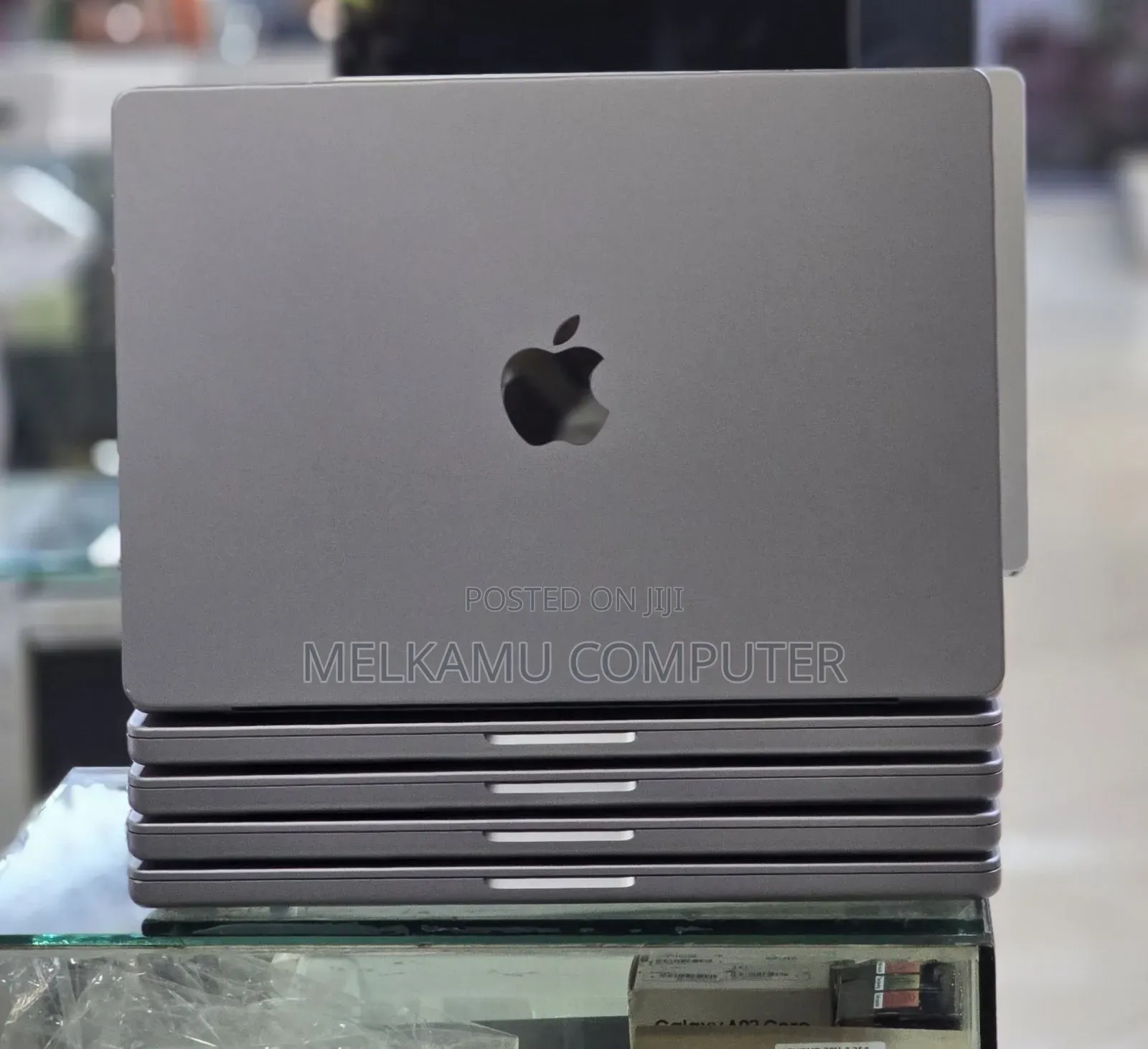 New Laptop Apple MacBook Pro M1 32GB Intel Core i7 SSD 512GB