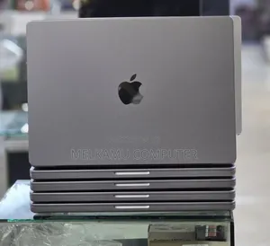 New Laptop Apple MacBook Pro M1 32GB Intel Core i7 SSD 512GB