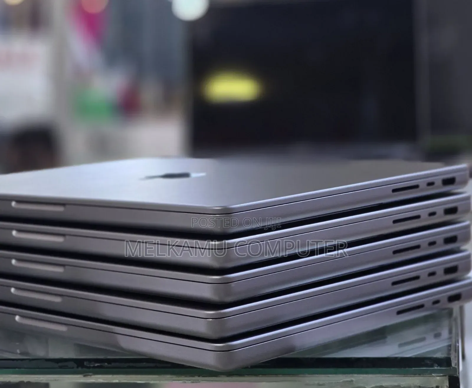 New Laptop Apple MacBook Pro M1 32GB Intel Core i7 SSD 512GB