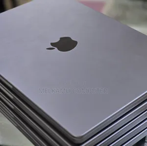 New Laptop Apple MacBook Pro M1 32GB Intel Core i7 SSD 512GB