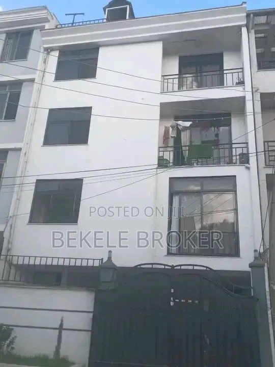 Furnished 6bdrm House in ቤት, Bole for sale
