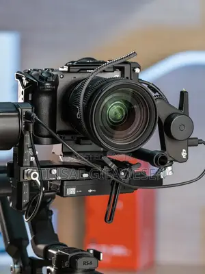 Dji Rs4 Pro Camera Gimbal