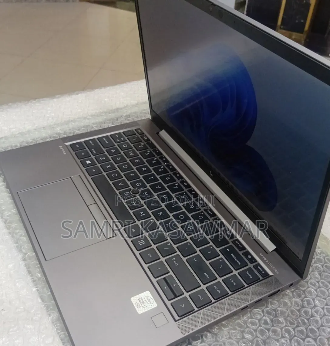 New Laptop HP ZBook Firefly 14 G7 16GB Intel Core i7 SSD 512GB