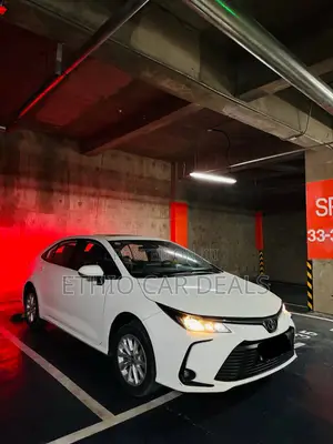 Toyota Corolla 2022 White