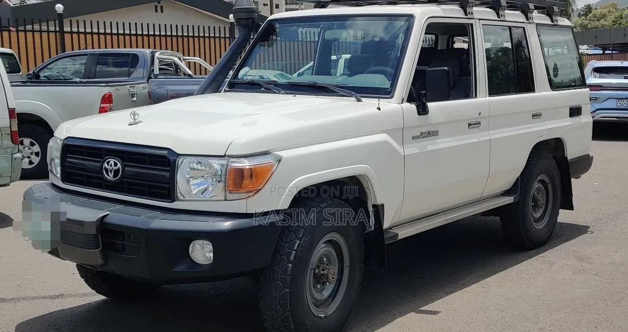 Toyota Land Cruiser 4.5 V8 TD 2019 White
