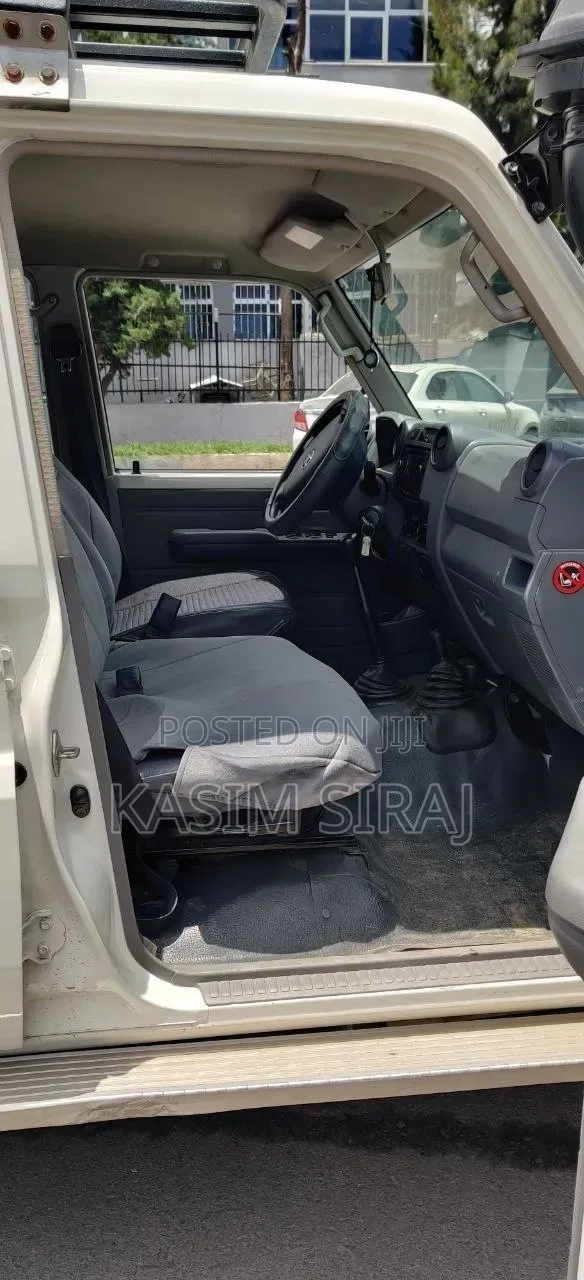 Toyota Land Cruiser 4.5 V8 TD 2019 White