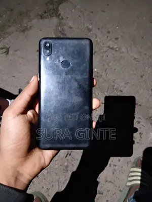 Samsung A10 32 GB Black