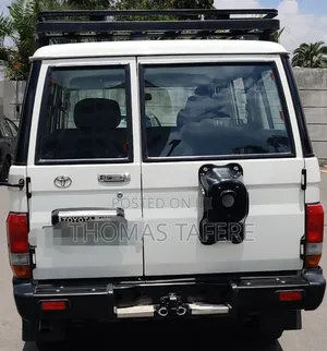 Toyota Land Cruiser 2019 White