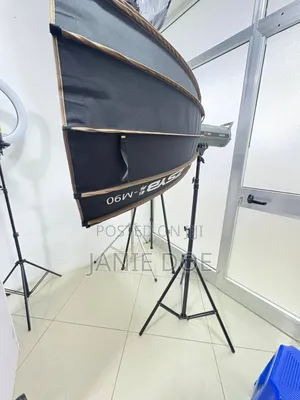 Light Full Set 300 Watt Light With Softbox And Heavy Duty Stand