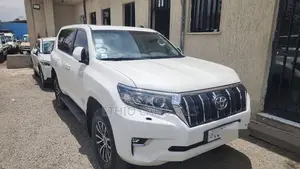 Toyota Land Cruiser Prado 2022 White