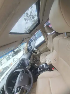 Toyota Land Cruiser Prado 2022 White