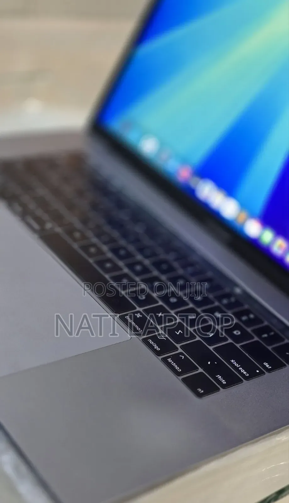 New Laptop Apple MacBook Pro 2018 16GB Intel Core i7 SSD 512GB